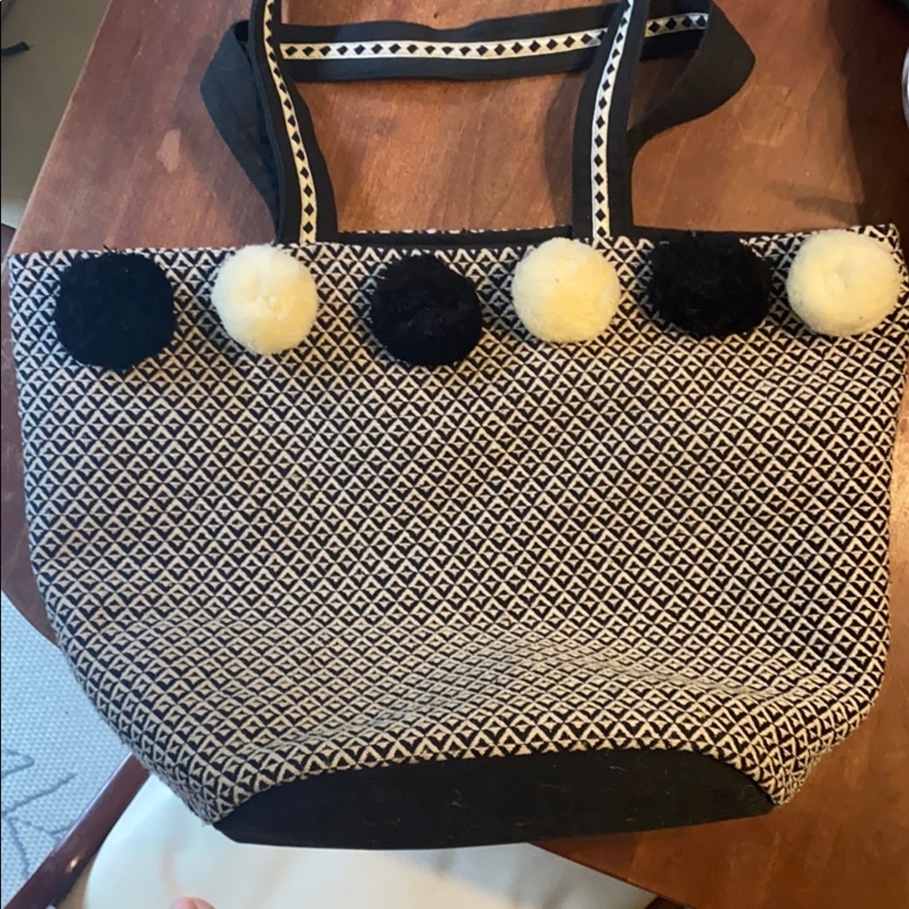 Large tote